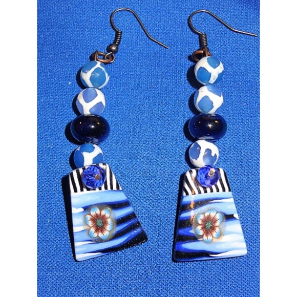 OOAK Blue abstract milifore flower in center Polymer clay charm Earrings  brass - Picture 1 of 4